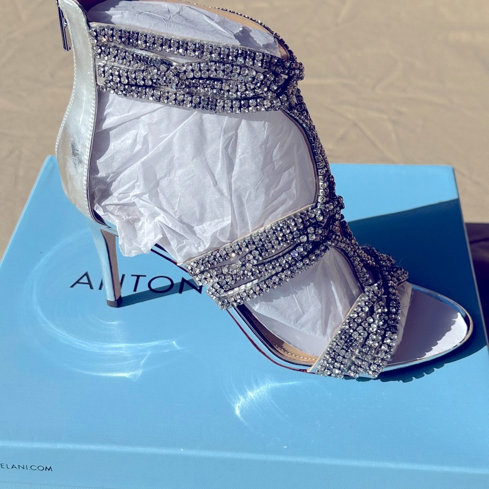 Antonio Melani silver rhinestone bling strappy heels size 9